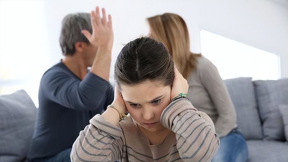 为什么一事无成的父母，总是爱挑子女的毛病？是真的爱子女吗？休闲区蓝鸢梦想 - Www.slyday.coM