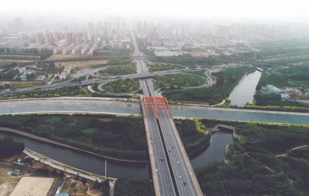 河北省石家庄市西三环和槐安路互通立交桥(5月6日摄,无人机照片).