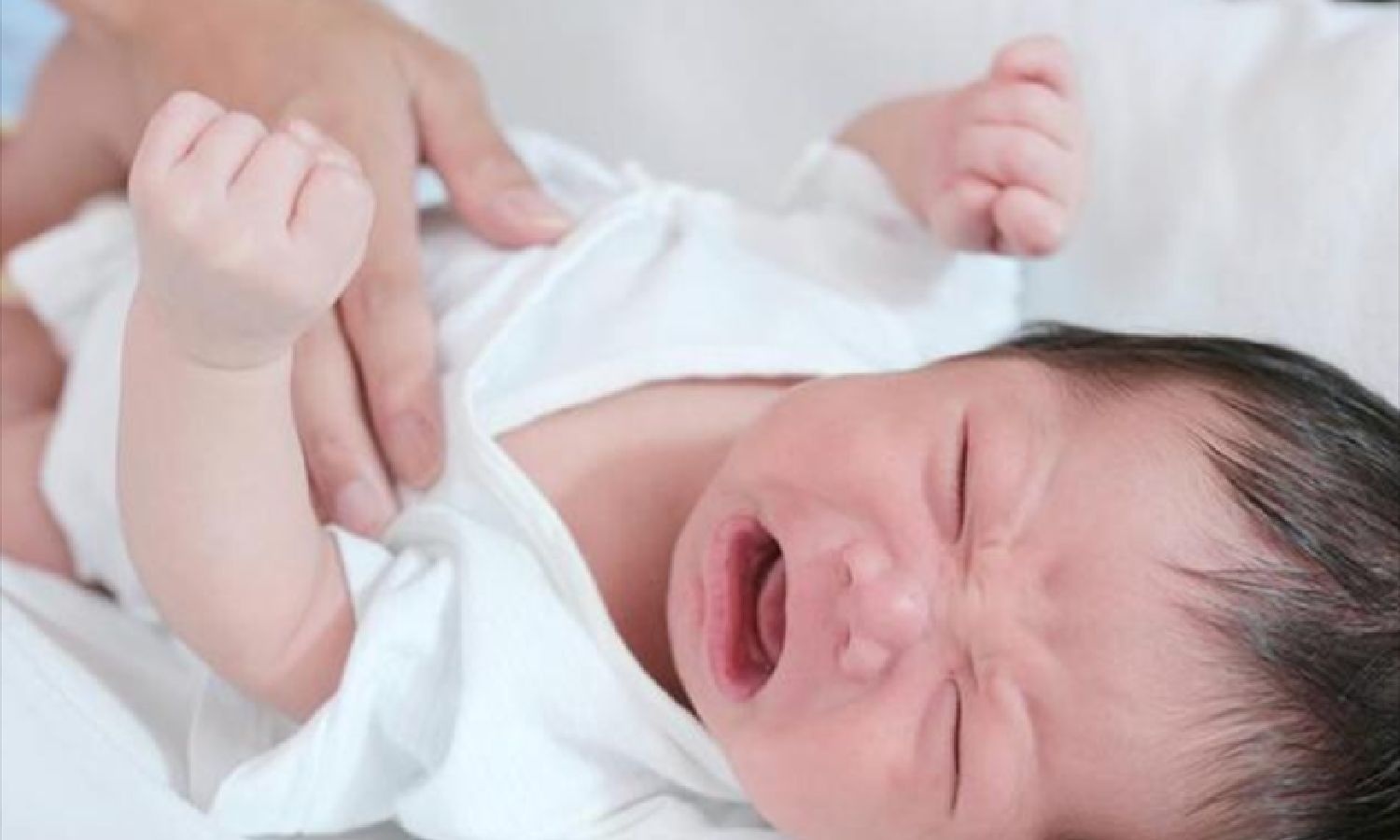 当宝宝发出这4种信号,说明他真的吃饱了,警惕过度喂养的坑休闲区蓝鸢梦想 - Www.slyday.coM 当宝宝发出这4种信号,说明他真的吃饱了,警惕过度喂养的坑休闲区蓝鸢梦想 - Www.slyday.coM