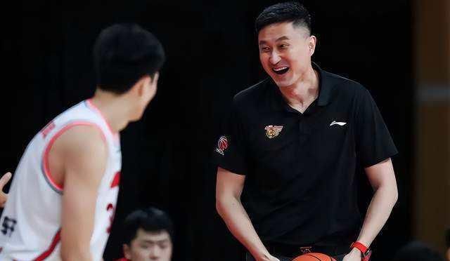 再见易建联，中国男篮集训名单出炉，郭艾伦发文耐人寻味休闲区蓝鸢梦想 - Www.slyday.coM