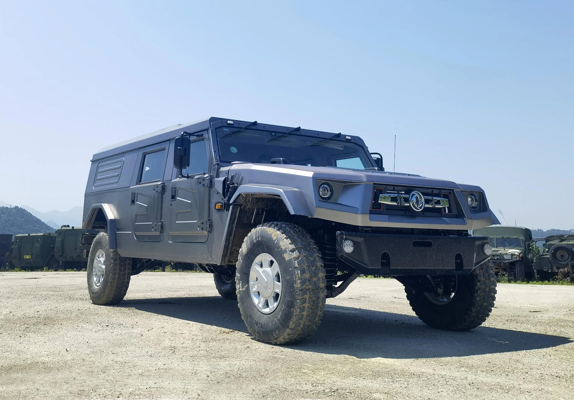 国产最强越野车进藏穿越神器搭载40t柴油动力东风猛士m50