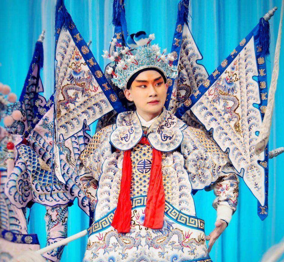 岳云鹏陶阳上官媒平台讲述奋斗者的故事师傅郭德纲发文显自豪