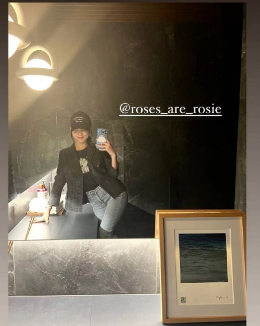 朴彩英晒对镜自拍照,豪宅内姿势略显火辣,大小腿一般粗!休闲区蓝鸢梦想 - Www.slyday.coM 朴彩英晒对镜自拍照,豪宅内姿势略显火辣,大小腿一般粗!休闲区蓝鸢梦想 - Www.slyday.coM