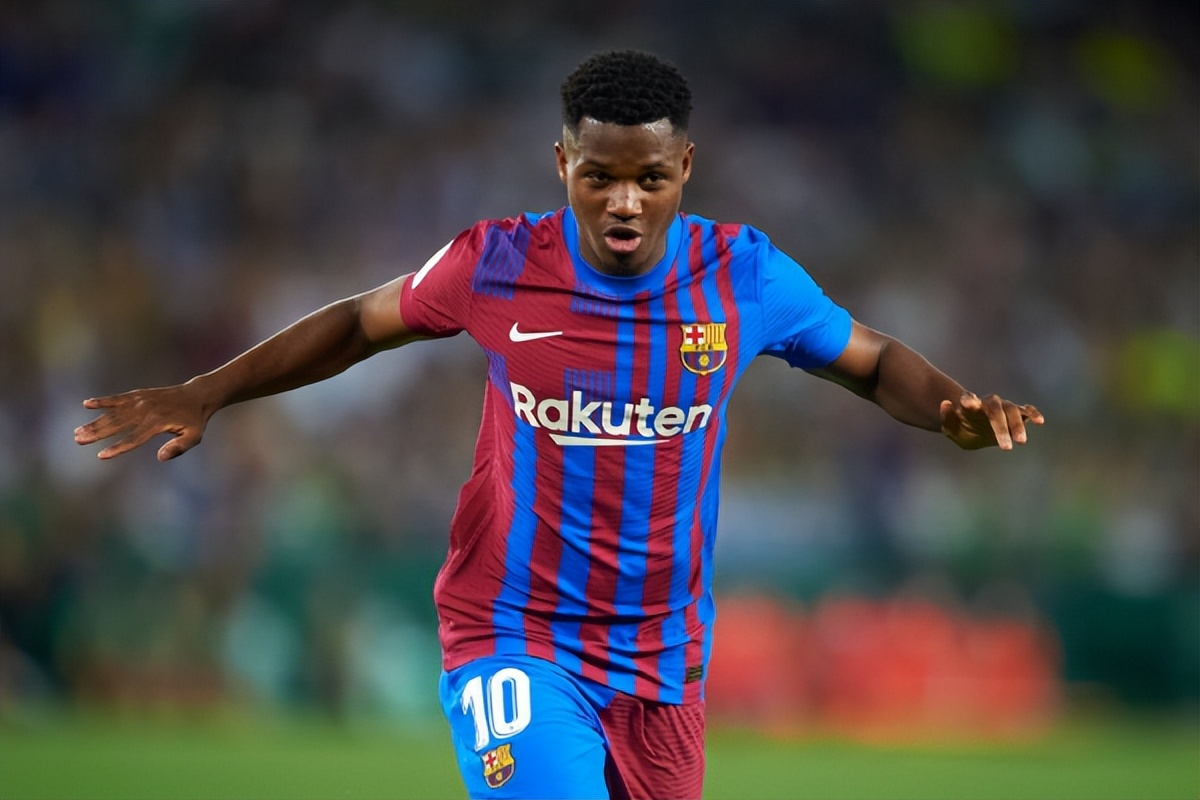 每61分钟进1球的巴萨10号如果没有伤病法蒂能让哈维很开心