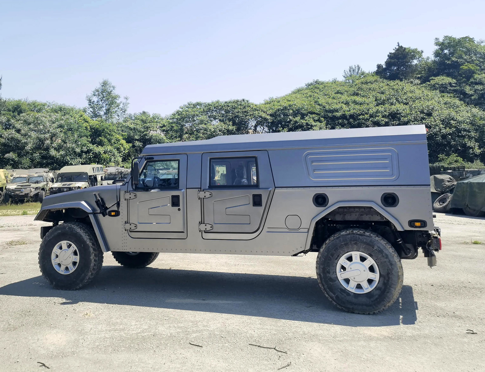 国产最强越野车进藏穿越神器搭载40t柴油动力东风猛士m50