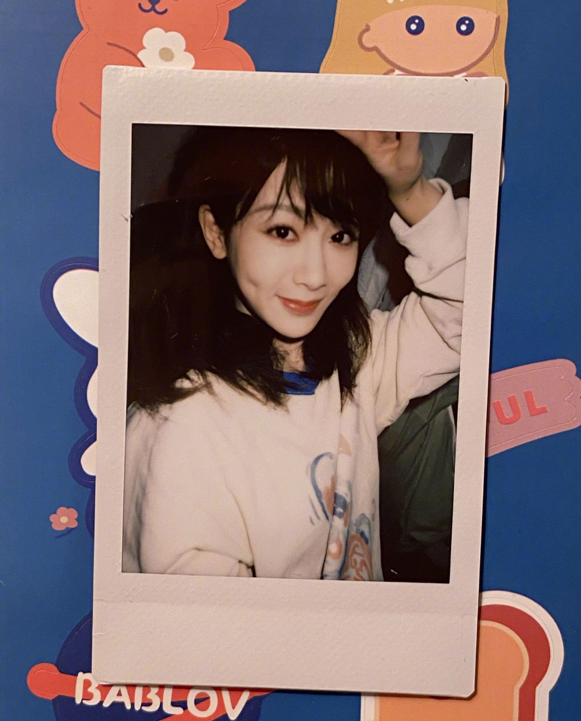 杨紫这人能处网友给她推荐手机壳她立刻换上了