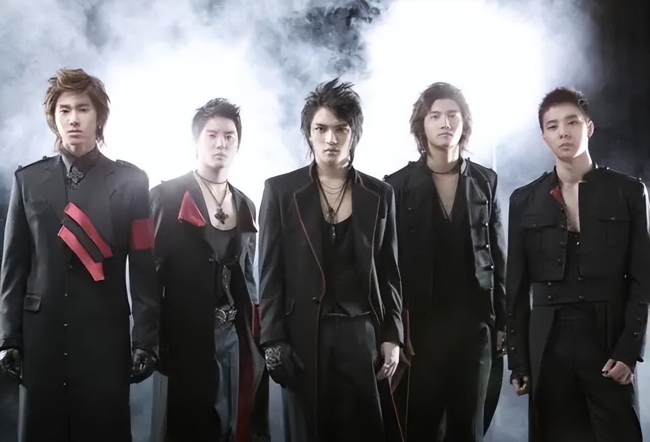 红着红着就黑了，朴有天怎么就走到今天的这一步呢？休闲区蓝鸢梦想 - Www.slyday.coM