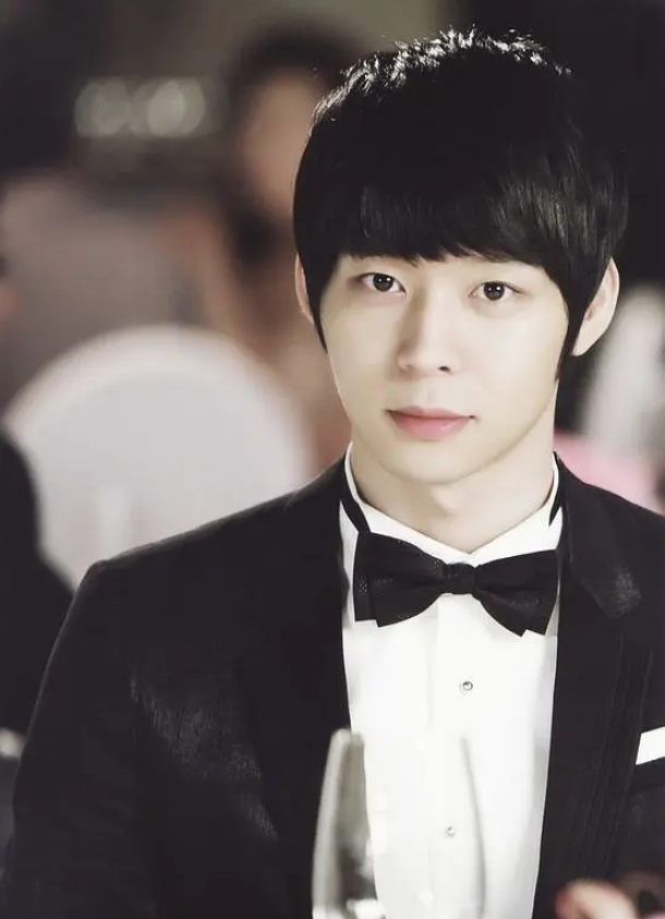 红着红着就黑了，朴有天怎么就走到今天的这一步呢？休闲区蓝鸢梦想 - Www.slyday.coM