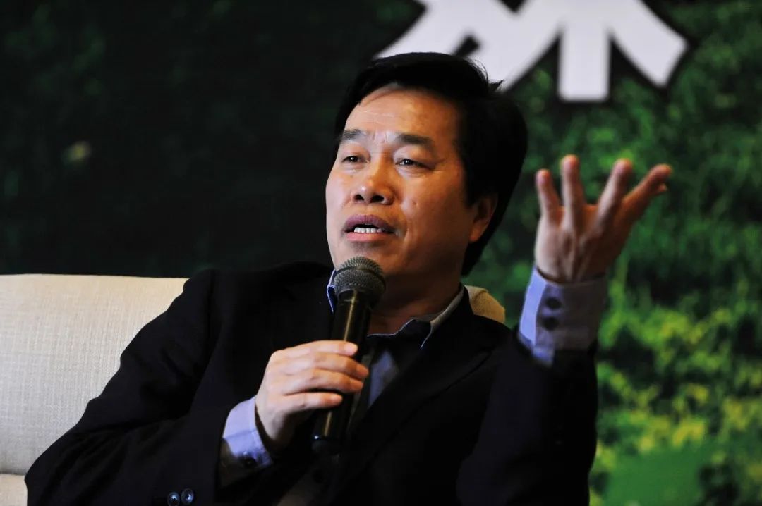 钱色交易虚报利润华晨汽车原董事长受贿133亿余元