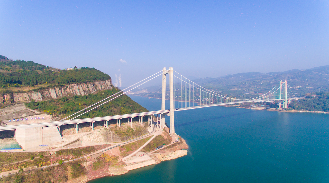 天堑变通途重庆万州新田长江大桥将于今年8月建成通车