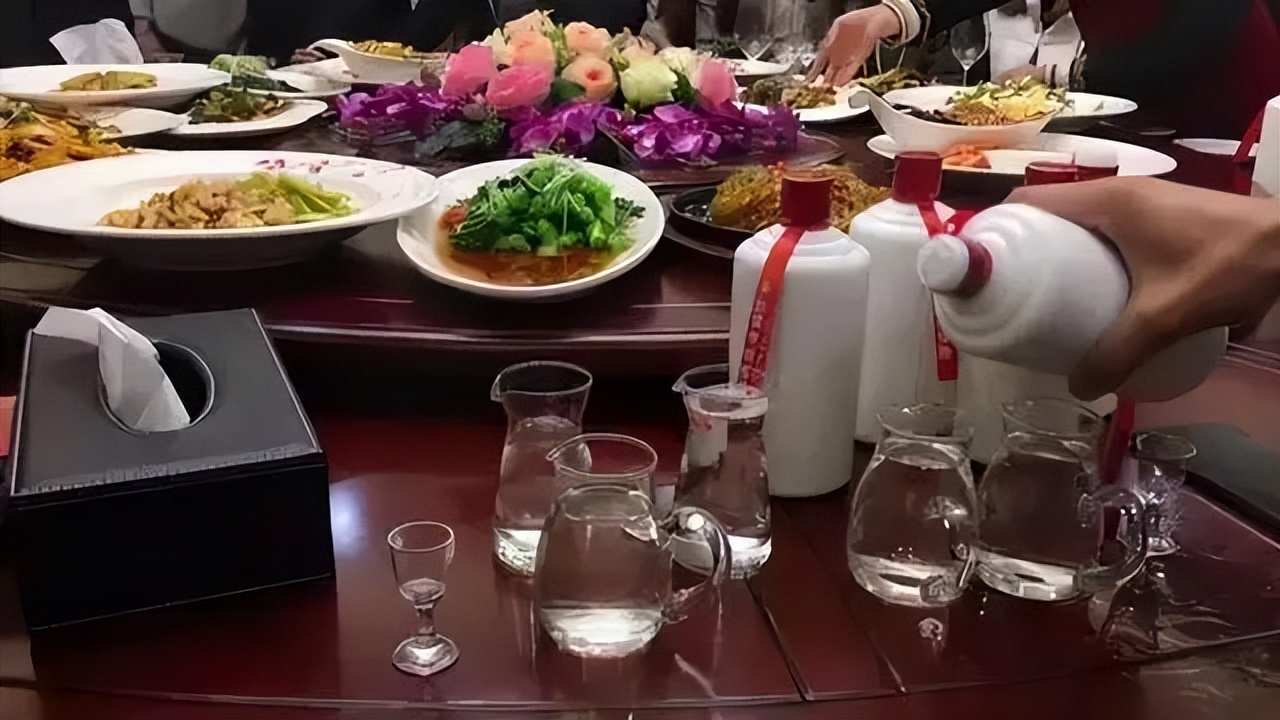 建议中年男人戒掉这5个讨人嫌的喝酒恶习看看你中招没