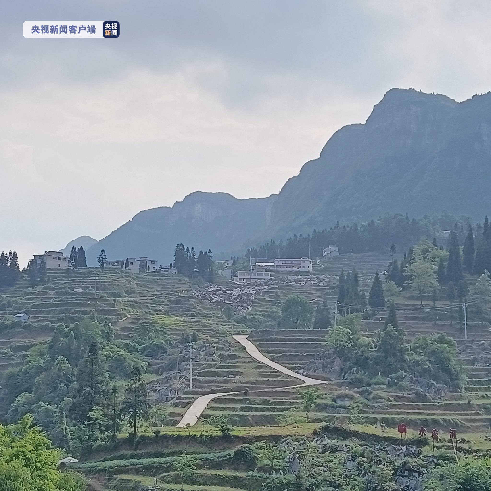 贵州毕节织金县发生山体垮塌事故，目前已致3人被埋休闲区蓝鸢梦想 - Www.slyday.coM