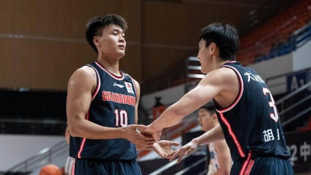 正式确定王薪凯婚礼日期公布妻子肤白貌美赵睿胡明轩当伴郎