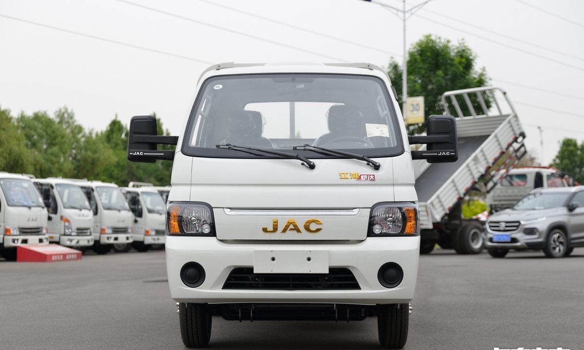 小巧灵活无惧限高限宽江淮恺达x5合规拉18吨