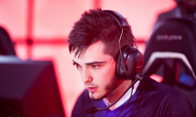 csgo唯一major全勤人帅枪刚肖老六