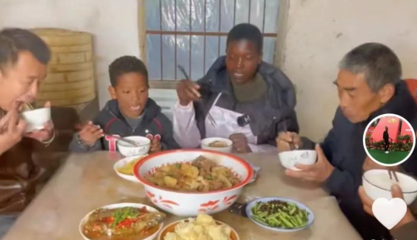 非洲90后女孩，因为爱情嫁30多岁中国农村小伙，收获800万粉丝休闲区蓝鸢梦想 - Www.slyday.coM