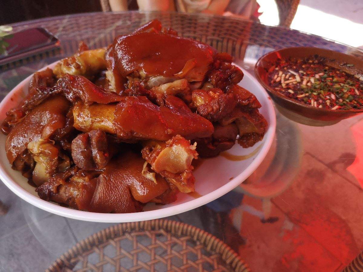 贵州青岩卤猪脚你吃过吗