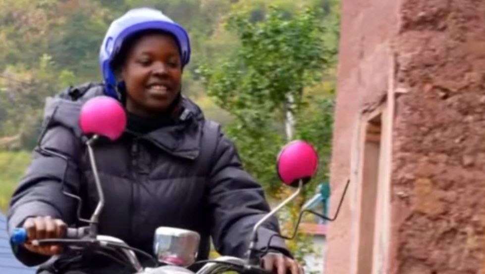 非洲90后女孩，因为爱情嫁30多岁中国农村小伙，收获800万粉丝休闲区蓝鸢梦想 - Www.slyday.coM