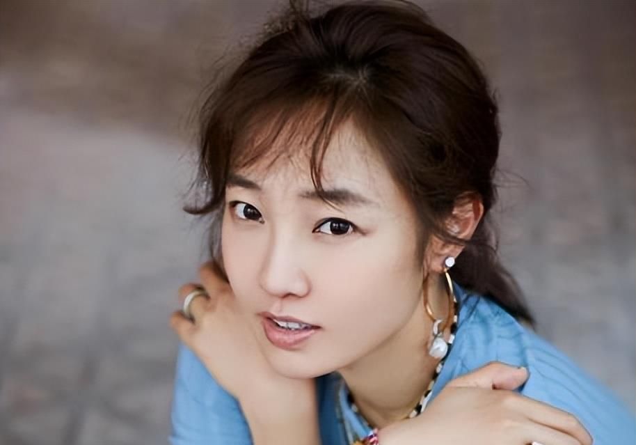 5位婚内出轨女明星,李小璐董洁事业一落千丈,唯独她风生水起__财经