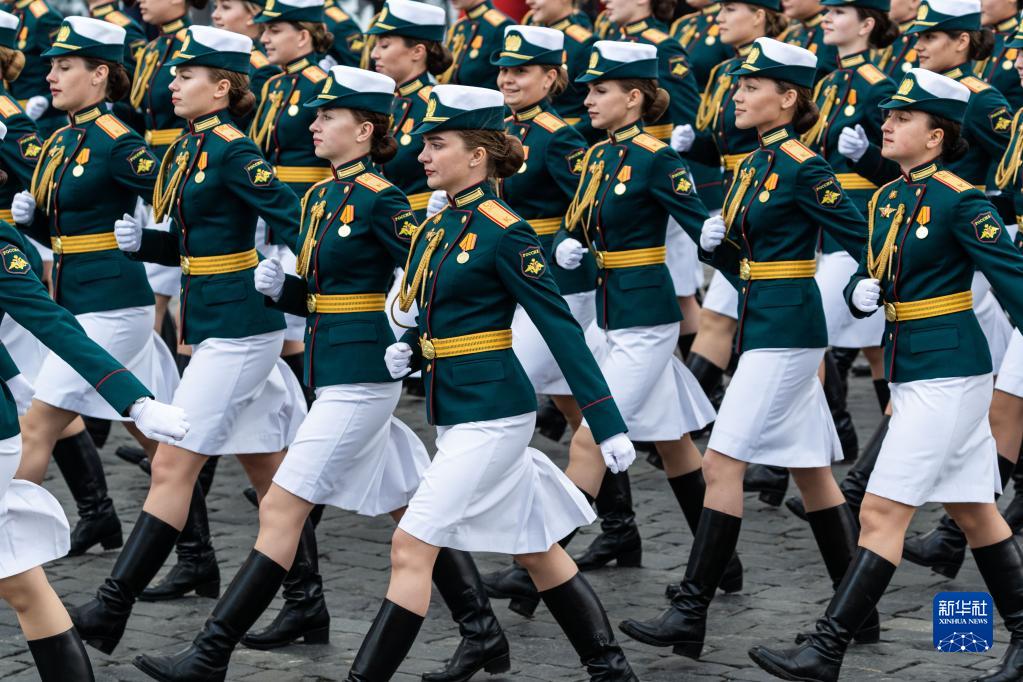 俄罗斯举行红场阅兵纪念卫国战争胜利77周年