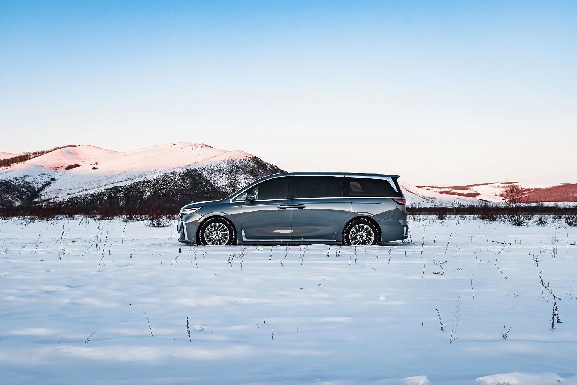 岚图梦想家上市征战高端mpv市场