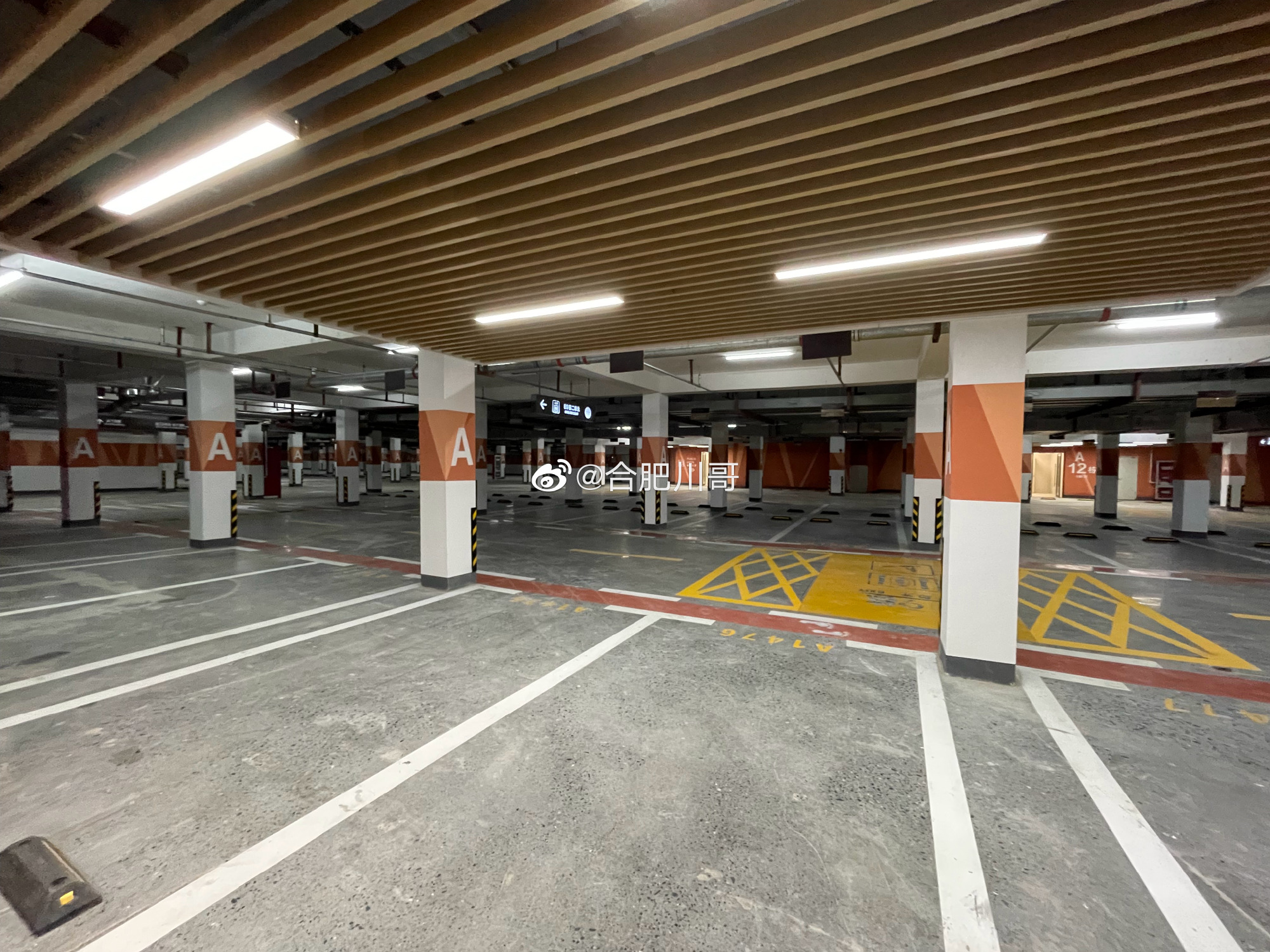 新家保利罗兰香谷二期待交付地下车库实景曝光