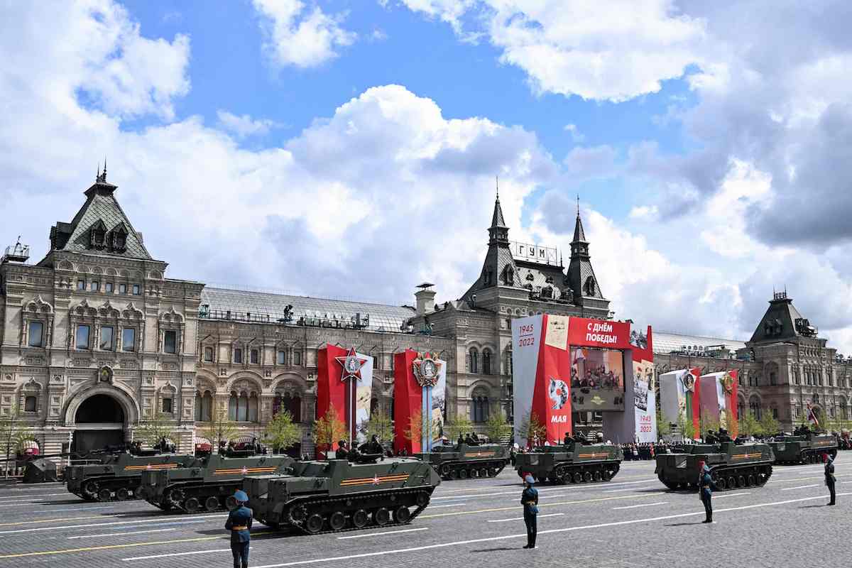 俄罗斯红场阅兵｜徒步方阵、现代化武器和军事技术装备亮相休闲区蓝鸢梦想 - Www.slyday.coM