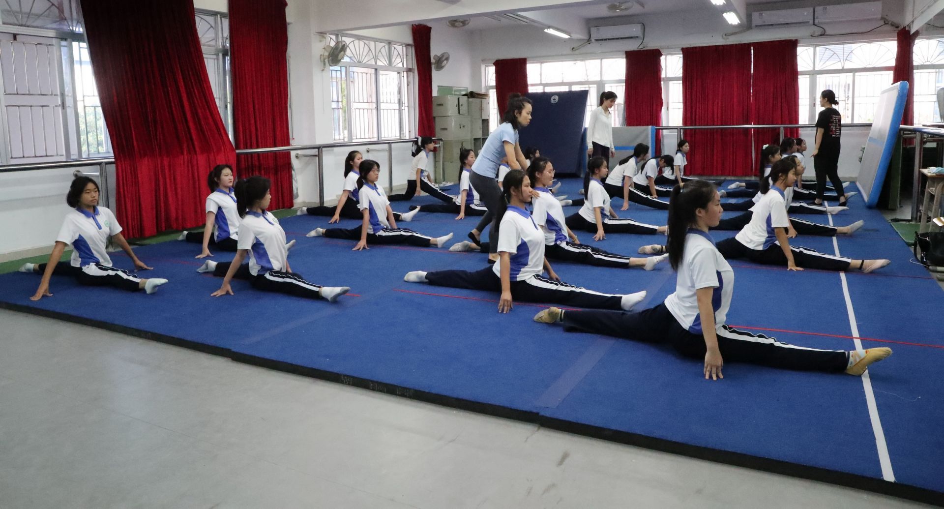 翠园文锦中学建设粤港澳大湾区先行示范的卓越初中