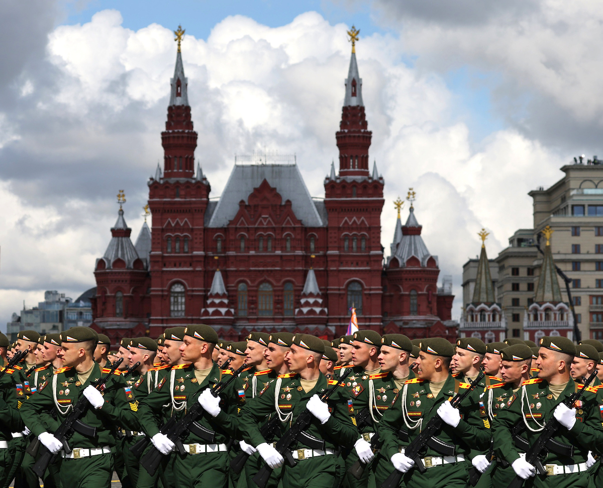 俄罗斯红场阅兵｜徒步方阵、现代化武器和军事技术装备亮相休闲区蓝鸢梦想 - Www.slyday.coM