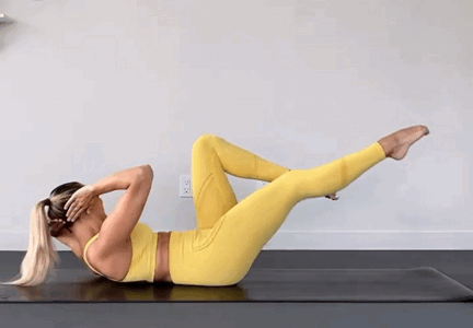 坚持这10个瑜伽变体动作瘦腹翘臀是迟早的事