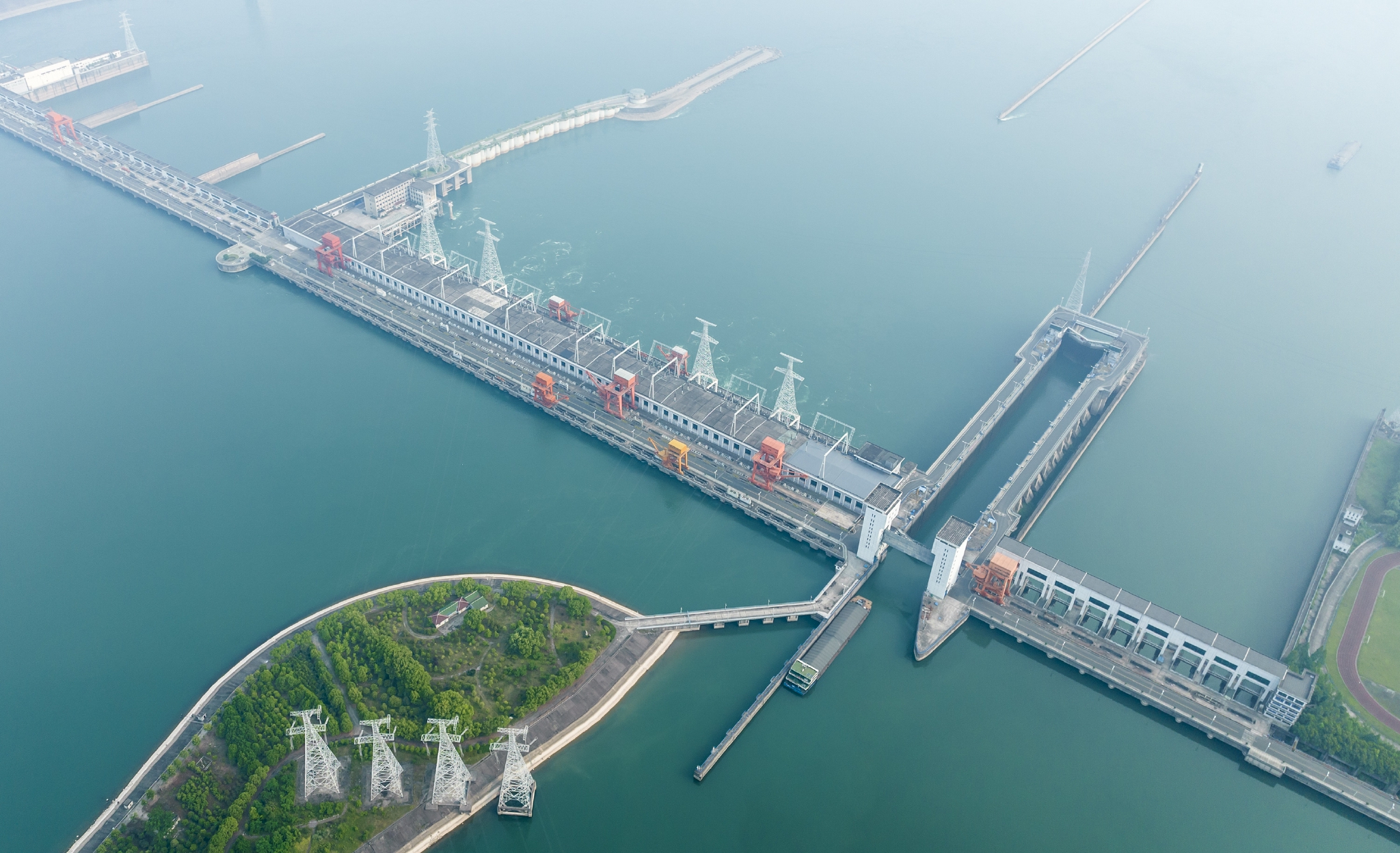 三峡集团长江干流梯级水电站累计发电量突破3万亿千瓦时|三峡|无人机|