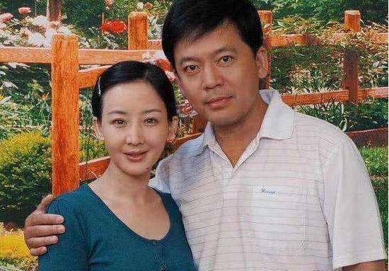 他是亮剑中的赵刚结婚几十年无绯闻妻子是我们熟悉的她