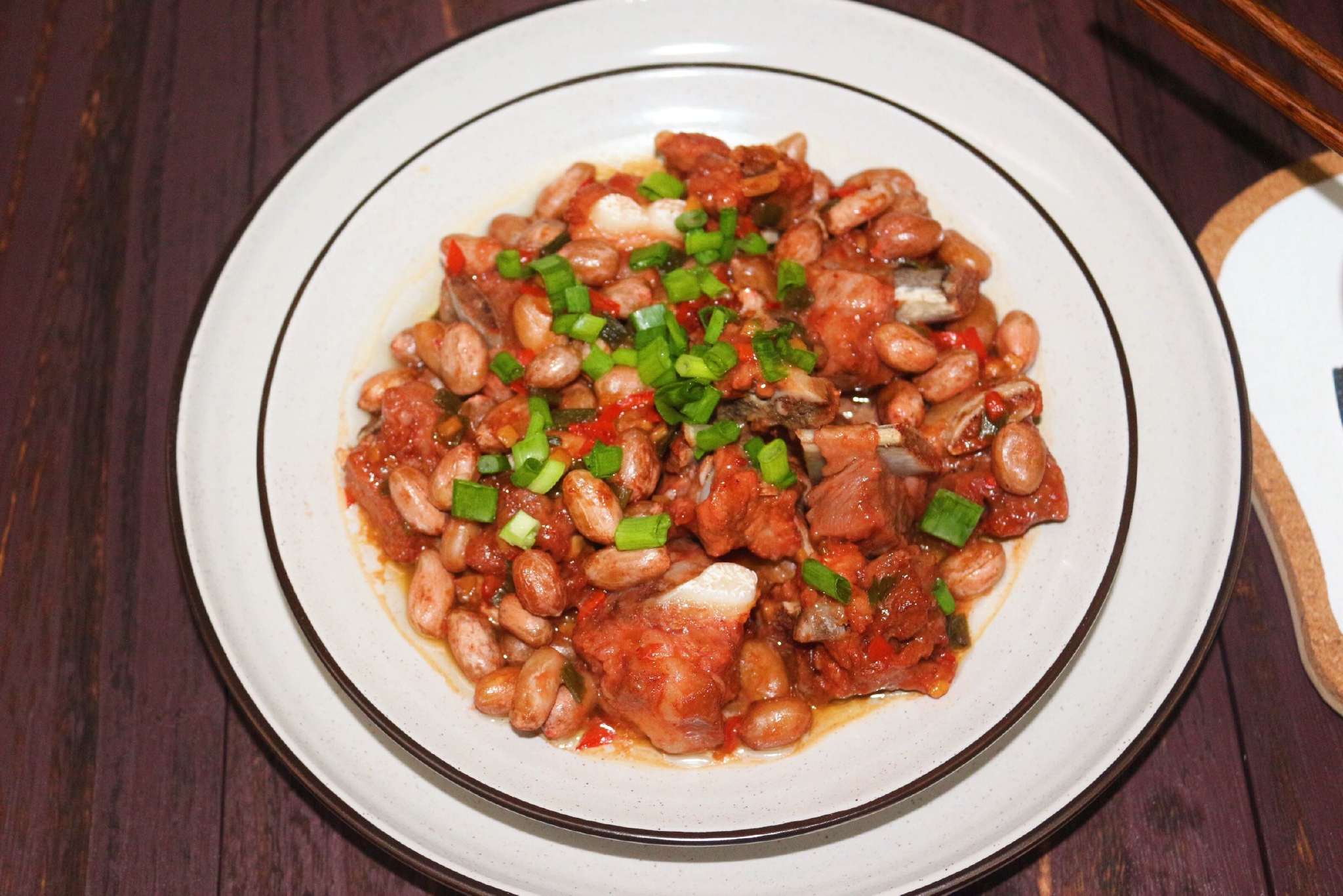 美味的花生烧排骨