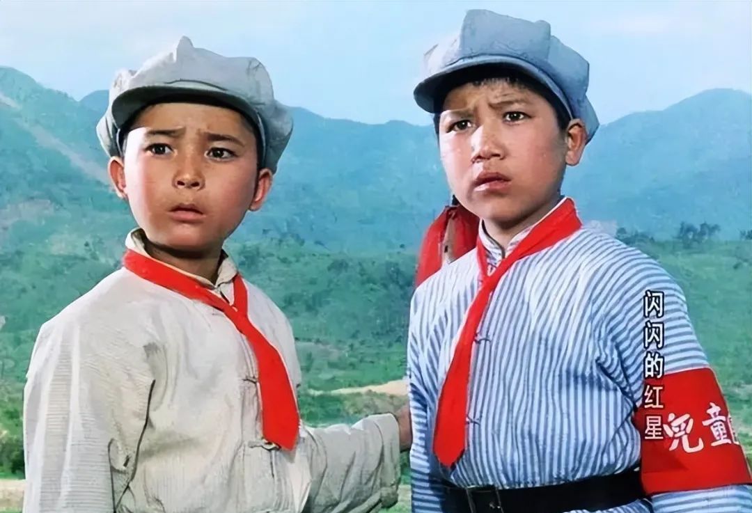 潘冬子祝新运12岁走红娶化妆师为妻如今60岁了