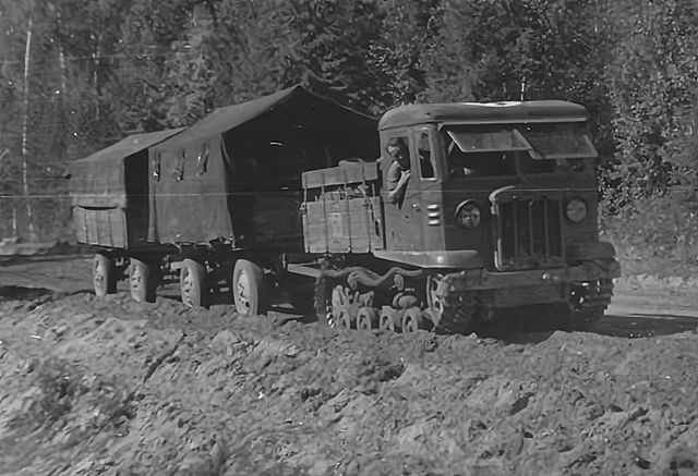 让大炮不再被泥泞束缚苏联stz5火炮牵引拖拉机