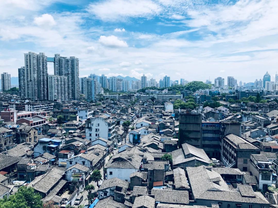 住了几十年的房子，差0.96平方米竟不能就近入学休闲区蓝鸢梦想 - Www.slyday.coM