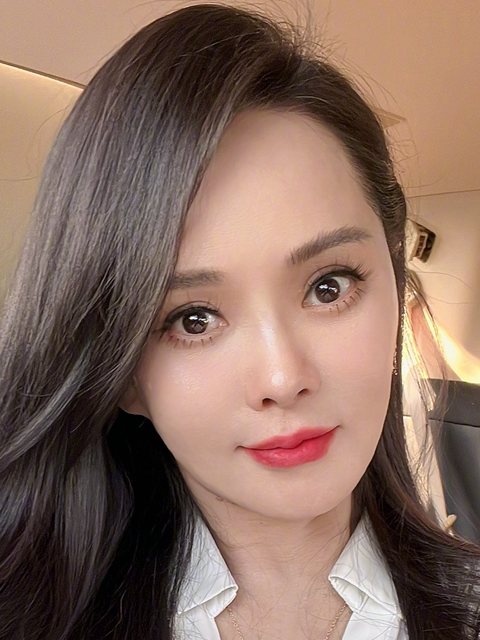 时隔两年伊能静某平台晒自拍,54岁素颜出镜,冻龄颜值看傻网友休闲区蓝鸢梦想 - Www.slyday.coM 时隔两年伊能静某平台晒自拍,54岁素颜出镜,冻龄颜值看傻网友休闲区蓝鸢梦想 - Www.slyday.coM