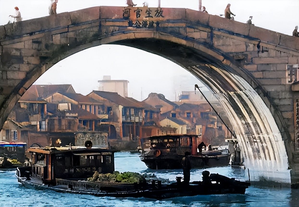 老照片80年代的浙江湖州红旗路影剧院衣裳街西门大桥