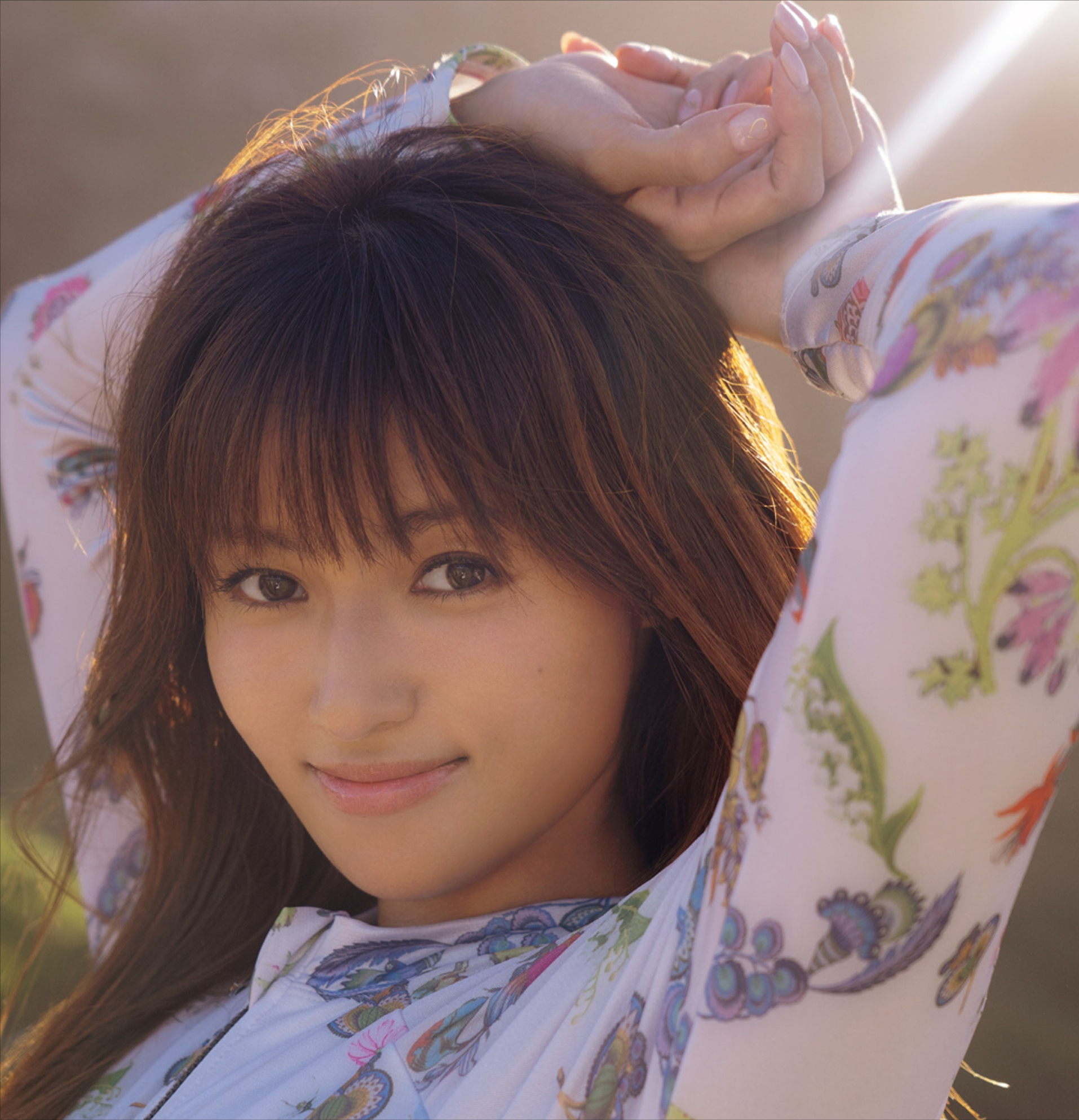 深田恭子因酗酒被男友抛弃:她每天起床后喝香槟就像喝水一样__财经