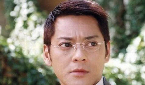 18年前不认自己儿子，如今儿子进入娱乐圈，他却想与其相认休闲区蓝鸢梦想 - Www.slyday.coM