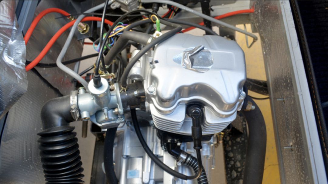 2款四轮老年代步车来了搭载宗申300cc发动机续航可达400公里