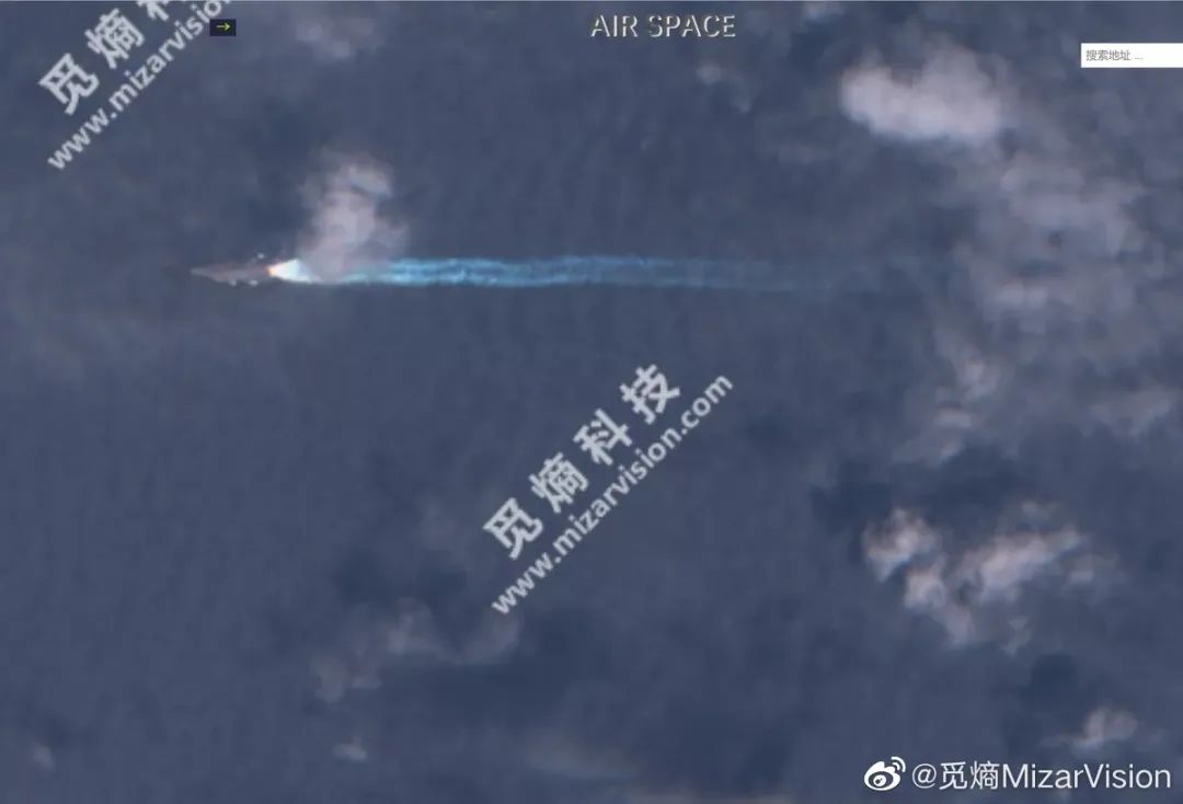 里根号航母出港，距离辽宁编队不远休闲区蓝鸢梦想 - Www.slyday.coM