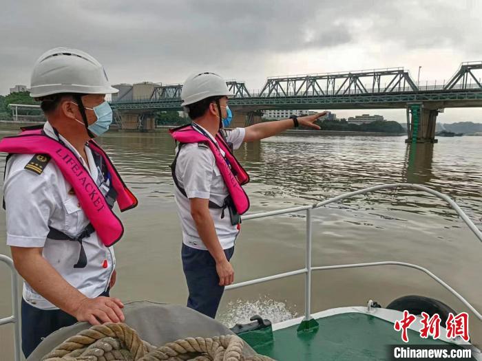 特大暴雨来袭 广州海事部门全力保障水上交通安全休闲区蓝鸢梦想 - Www.slyday.coM