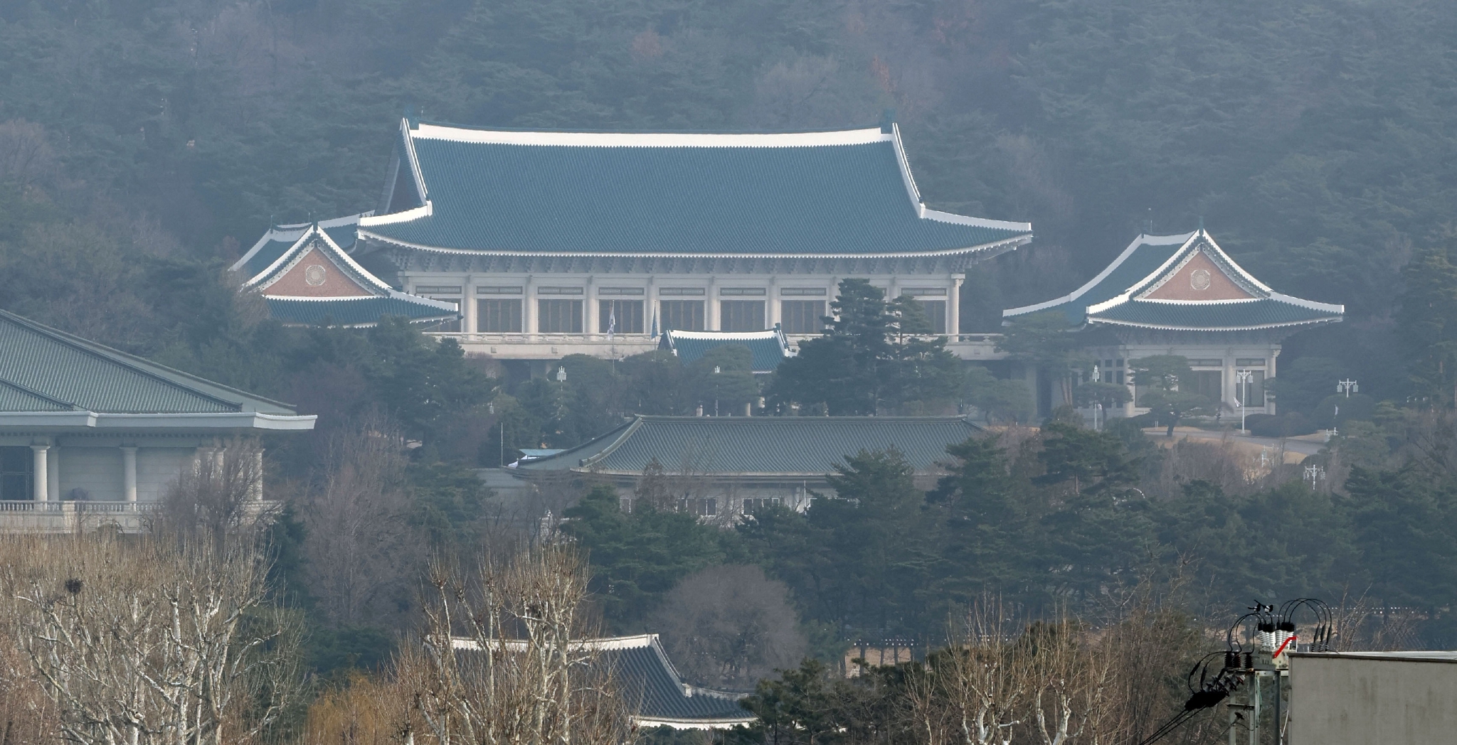当地时间2022年3月16日,韩国首尔,青瓦台外景.视觉中国 资料图