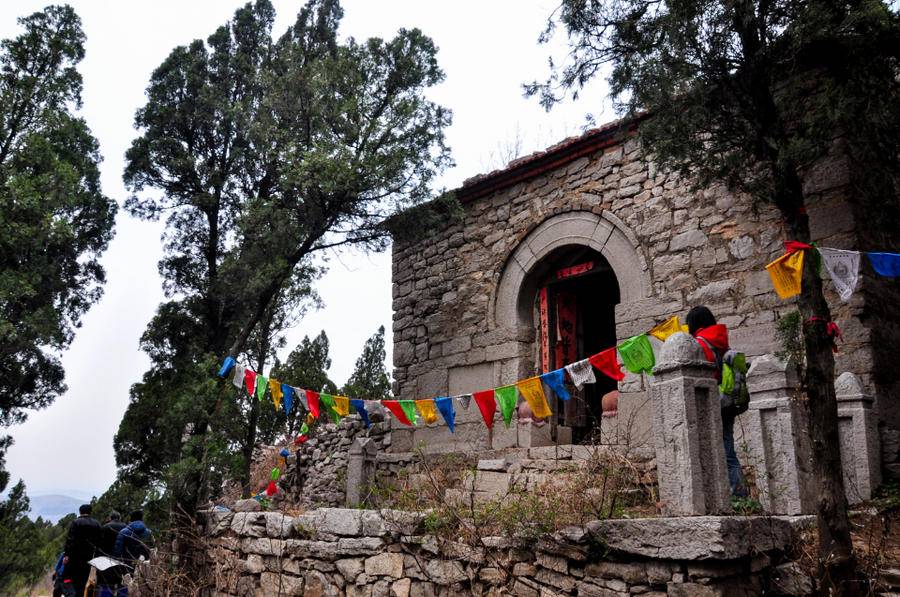 齐长城到了济南马山山就成了长城真正的是一夫当关万夫莫开