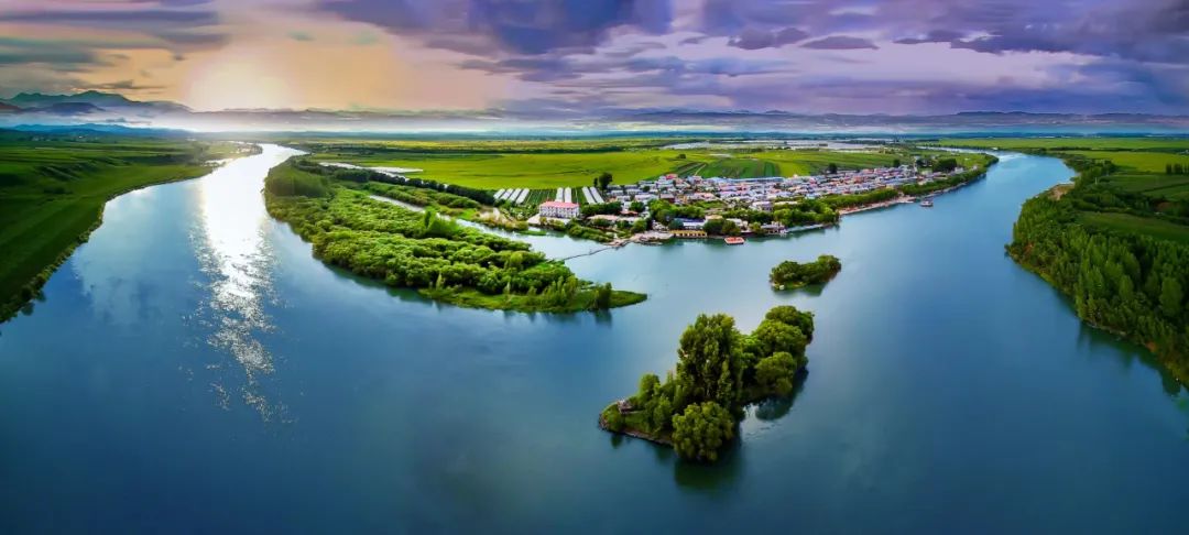 牡丹江女子学院后街喝茶全攻略：住宿、出行与高考录取分析