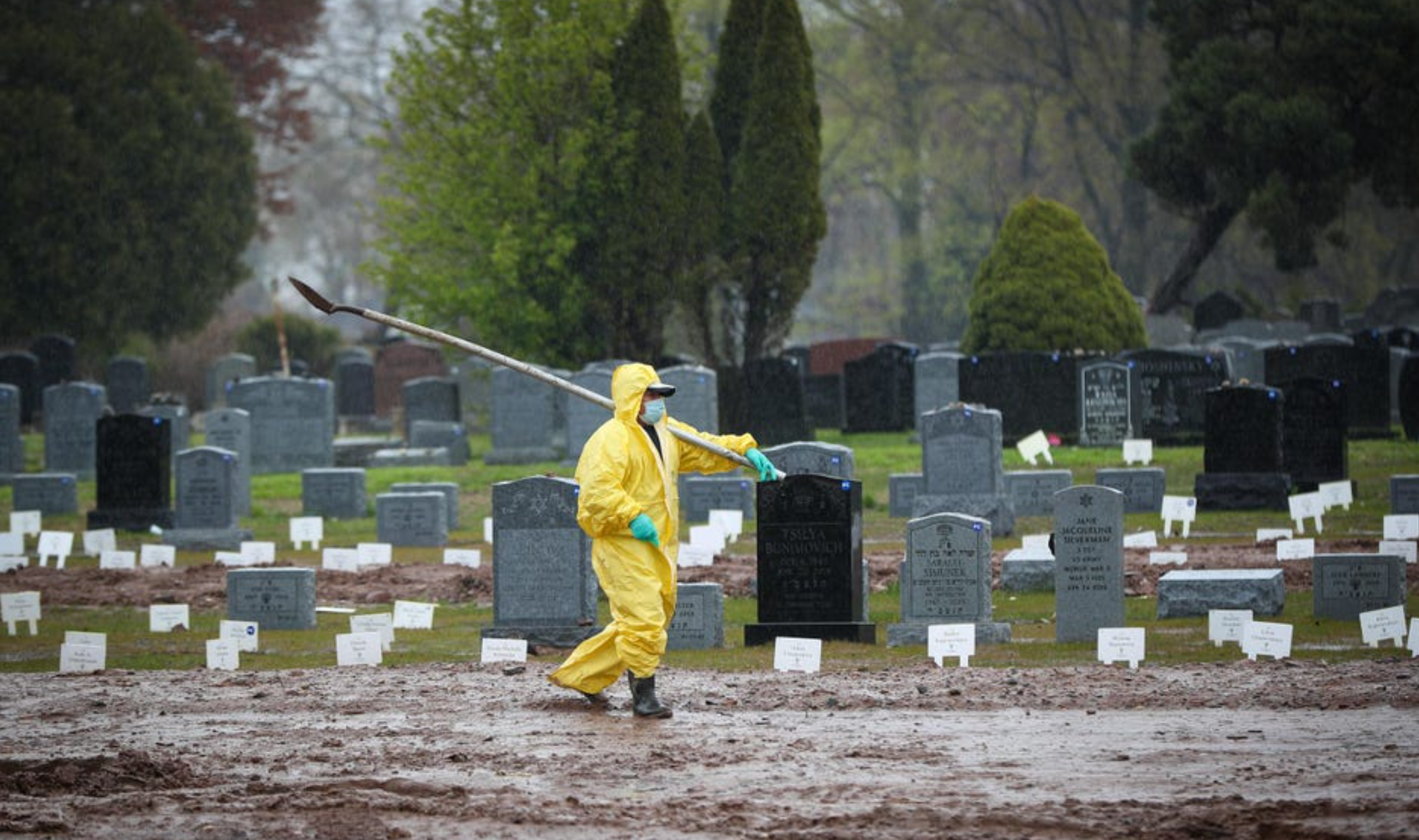 美国新冠死亡近100万福布斯比流感艾滋和两次世界大战更致命