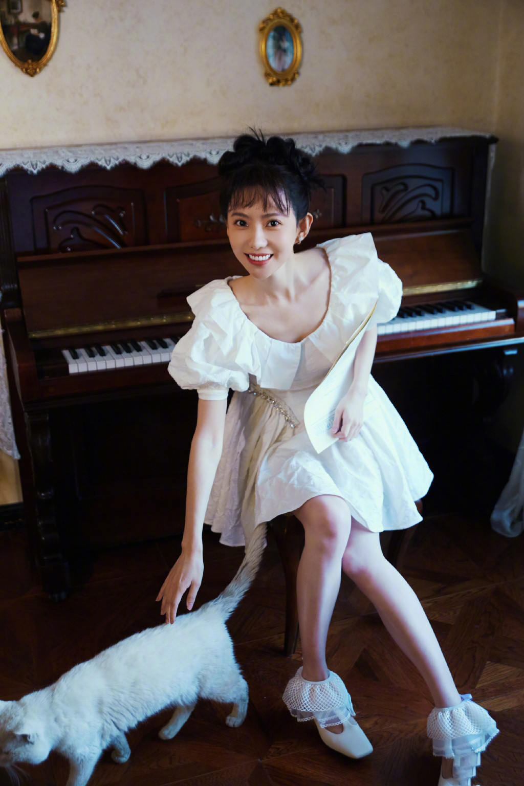 刘萌萌的公主裙少女感让人不禁想起诺澜的味道有点可爱哦