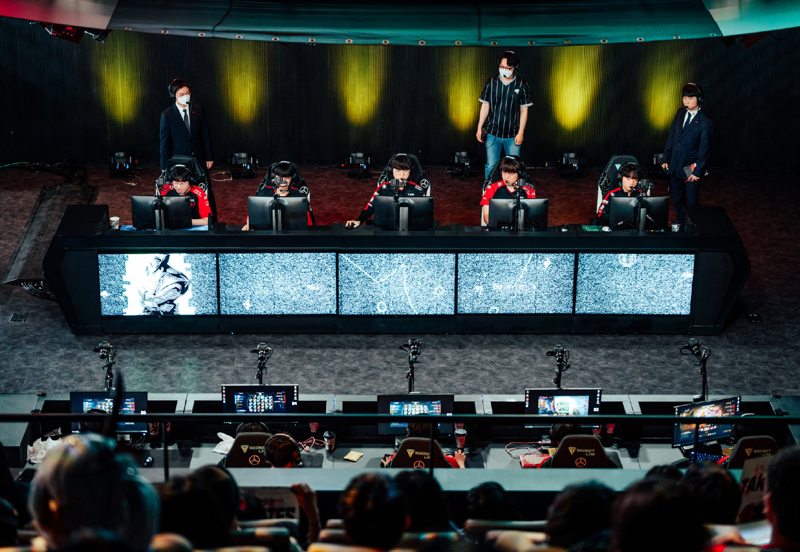 Doublelift锐评MSI：现场ping可能比35更高，很容易造成选手失误休闲区蓝鸢梦想 - Www.slyday.coM