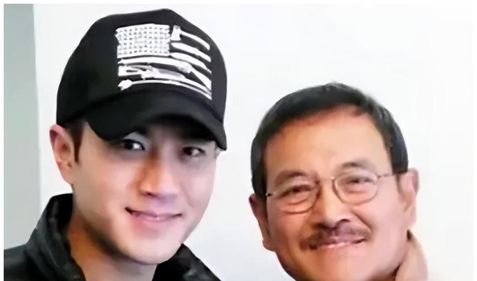 刘恺威父亲称小糯米不愿意跟妈妈见面,杨幂前公公真不招人待见休闲区蓝鸢梦想 - Www.slyday.coM 刘恺威父亲称小糯米不愿意跟妈妈见面,杨幂前公公真不招人待见休闲区蓝鸢梦想 - Www.slyday.coM